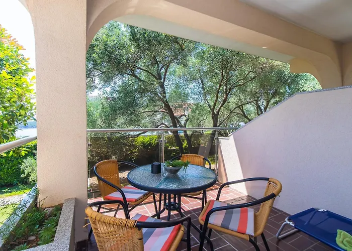 Apartamento With Parking Space Punat, Krk - 24859 Punat